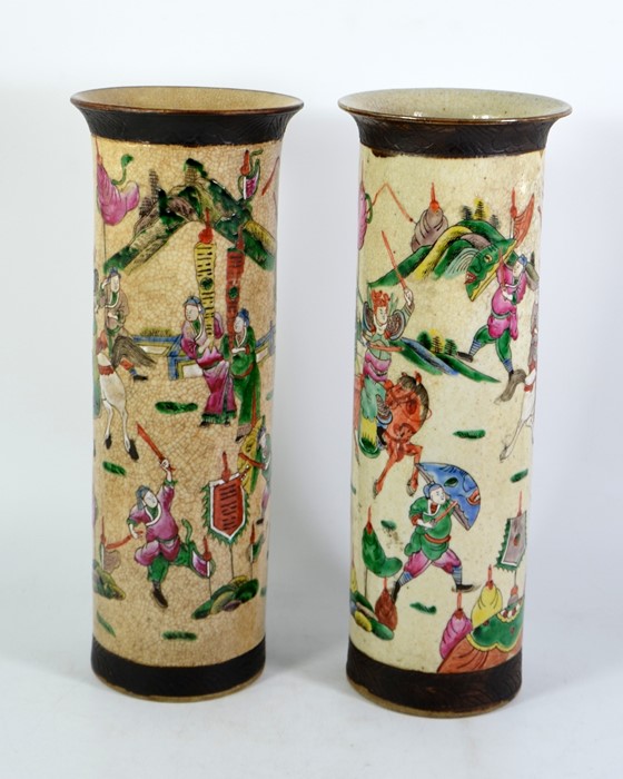A pair of large Chinese crackleware vases - Image 4 of 5