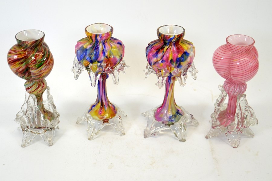 Four Bohemian Franz Welz tri-lobed heart vases - Image 2 of 2