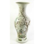 A large Chinese Export Famille Verte 棠尊 Haitangzun Lobed Vase