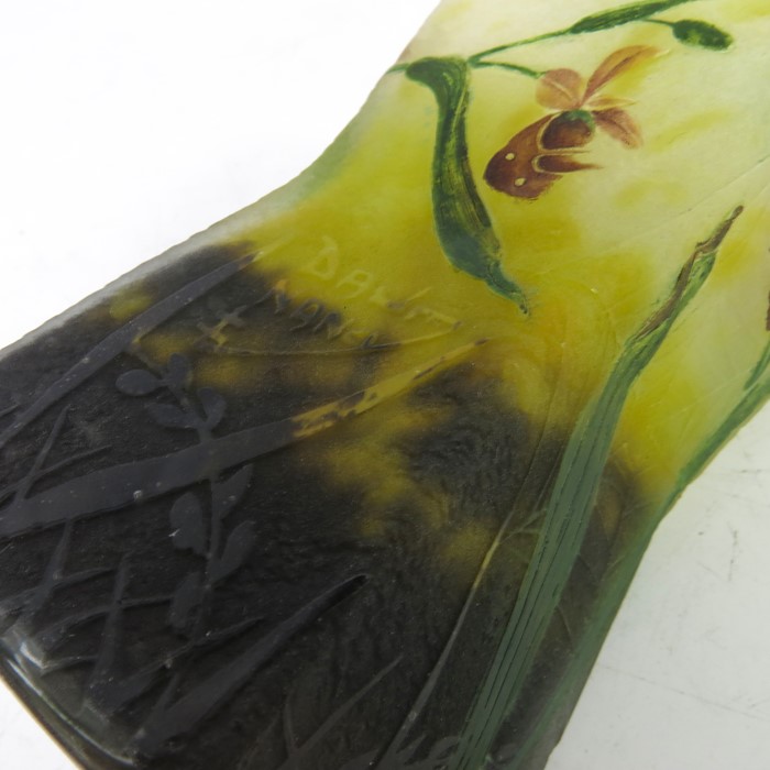 Daum, an Art Nouveau pate de verre enamelled cameo glass vase - Image 4 of 7