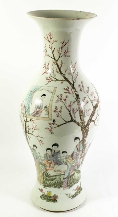 A large Chinese Export Famille Verte 棠尊 Haitangzun vase