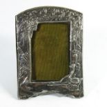 An Art Nouveau style silver photo frame