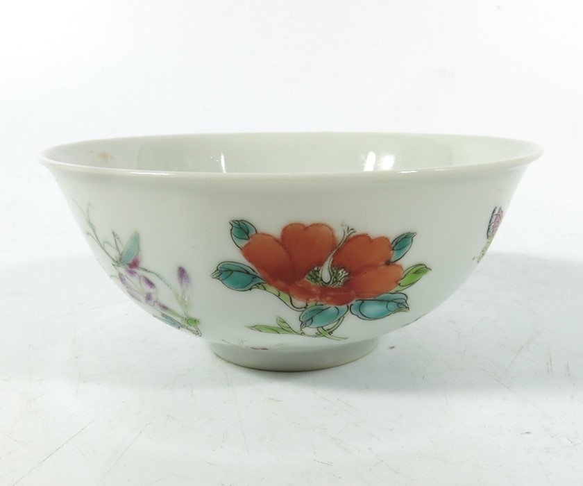 A Chinese famille rose bowl - Image 3 of 6