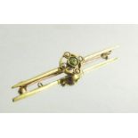 A 15ct yellow gold bar brooch