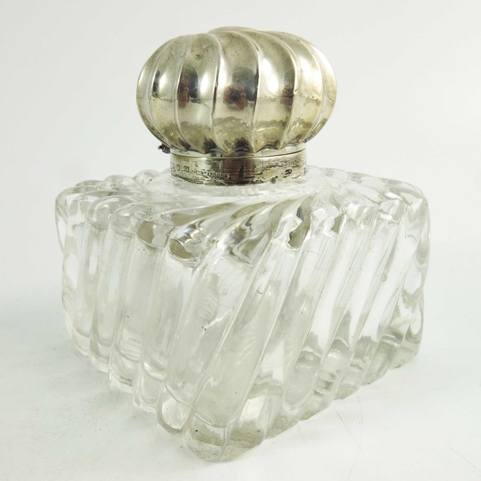 A Victorian silver and glass inkwell - Image 2 of 5