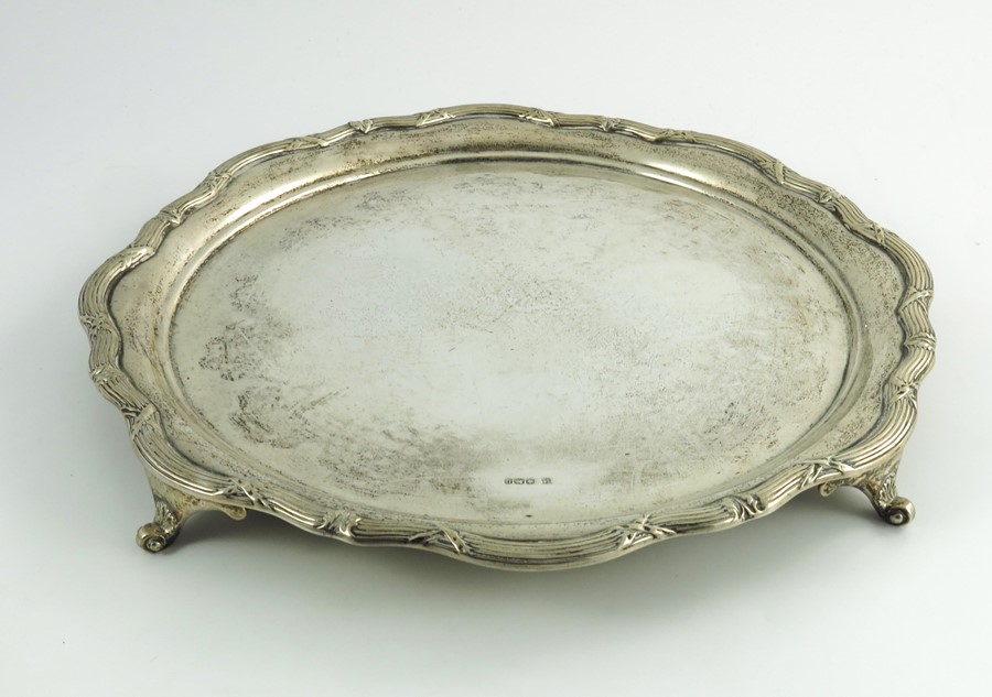 A large George V silver salver, James Deakin and Sons - Image 2 of 5