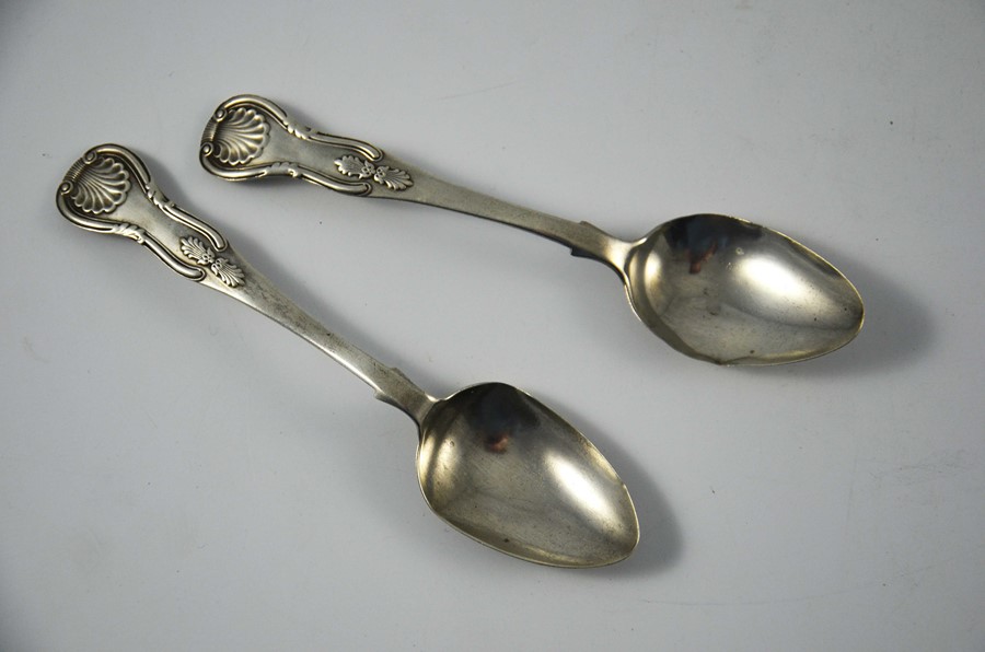A pair of Victorian Scottish silver Kings pattern teaspoons