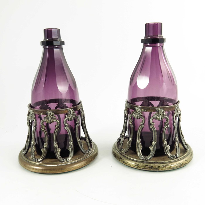 A pair of William IV amethyst glass decanters in original Old Sheffield Plate coasters - Image 9 of 9