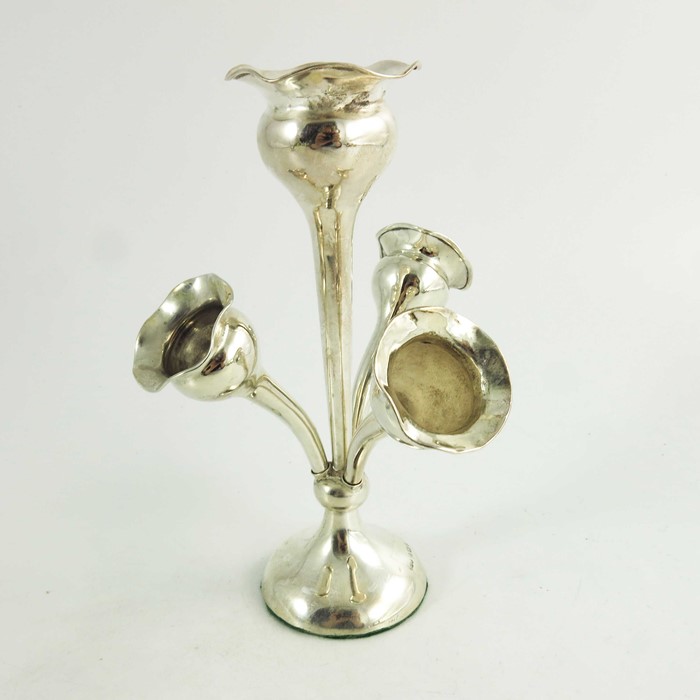 A George V silver epergne - Image 2 of 6