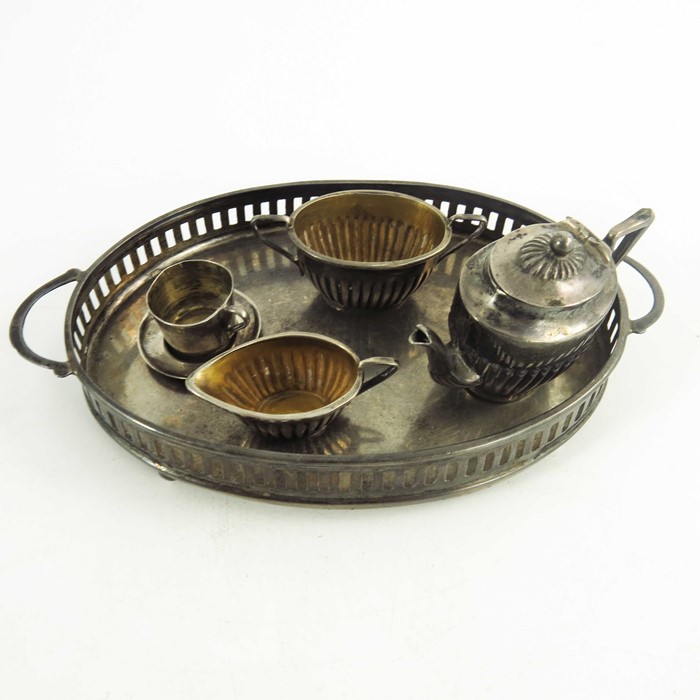 A George V silver miniature tea set, Cornelius Desormeaux Saunders & James Francis Hollings (Frank) - Image 2 of 4