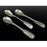 Three George IV Scottish Provincial silver mustard or egg spoons, John Heron, Greenock 1828 and Robe