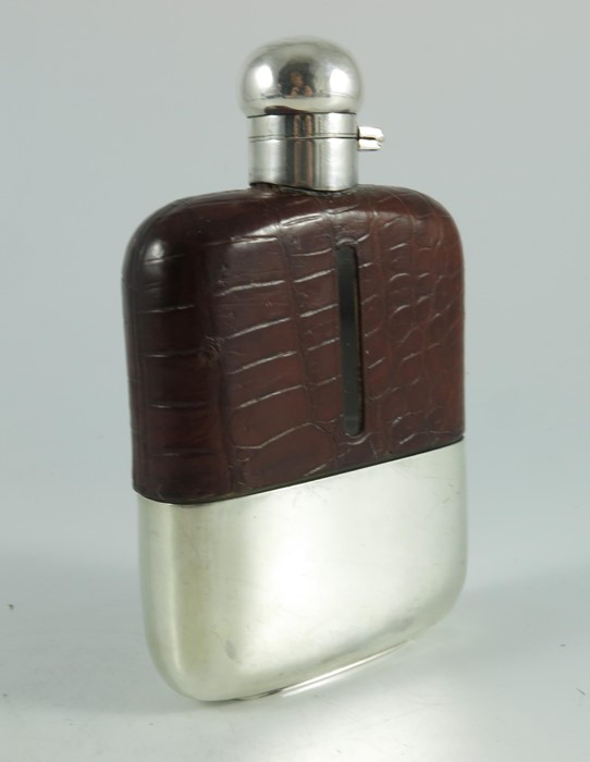 A George V silver, crocodile leather and glass hip flask - Image 6 of 6