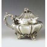 Edward, Edward, John and William Barnard, London 1837, a William IV/Victorian silver mustard pot, og