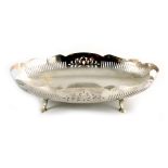 A George V silver dish, Lee & Wigfull