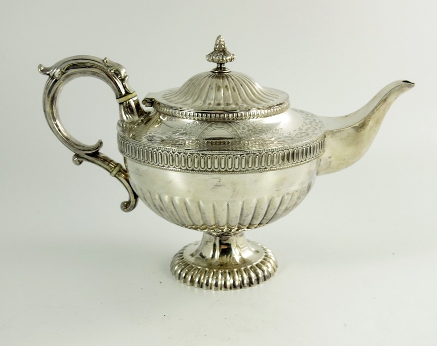 A Victorian silver plated three piece tea set - Image 2 of 7