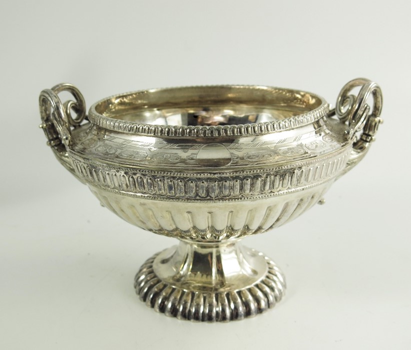 A Victorian silver plated three piece tea set - Image 4 of 7