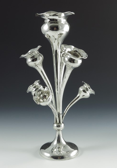 An Edwardian silver epergne, Fattorinin and Sons - Image 7 of 10