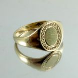 A 9 carat gold signet ring