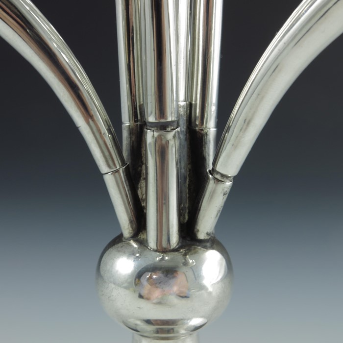 An Edwardian silver epergne, Fattorinin and Sons - Image 8 of 10