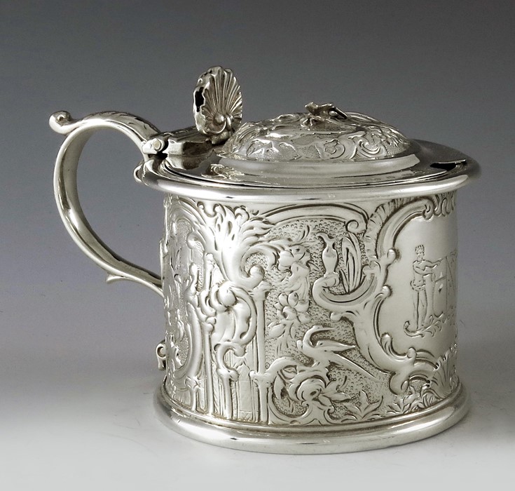 John Mitchell of Glasgow, Edinburgh 1826, a George IV Scottish silver mustard pot, cylindrical form,