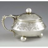 John Edward Bingham for Walker and Hall, Sheffield 1891, a Victorian silver gilt mustard pot and spo