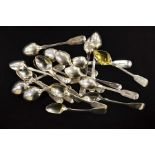 A quantity of silver egg spoons, 11.43ozt