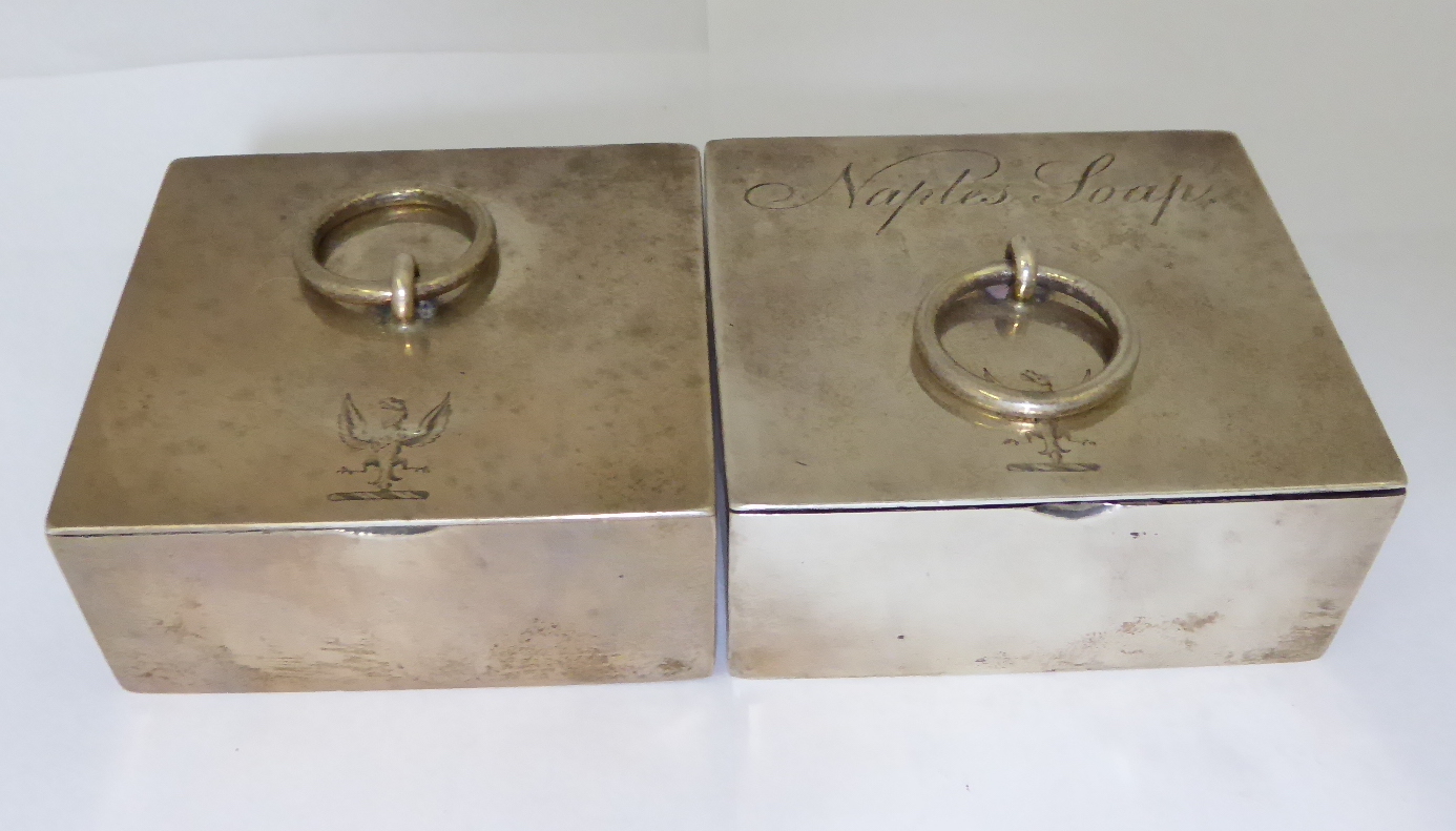 A pair of Georgian silver soap holders, hallmarked London 1811, maker TPERJP, 6cm x 6cm - Image 5 of 5