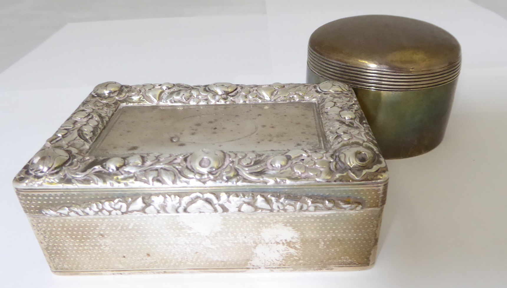 A Georgian silver box with gilt interior and running thistle border, hallmarked London 1830, maker