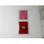 Gold half sovereign proof coin, Isle of Man commemorative version to mark the visit of Queen