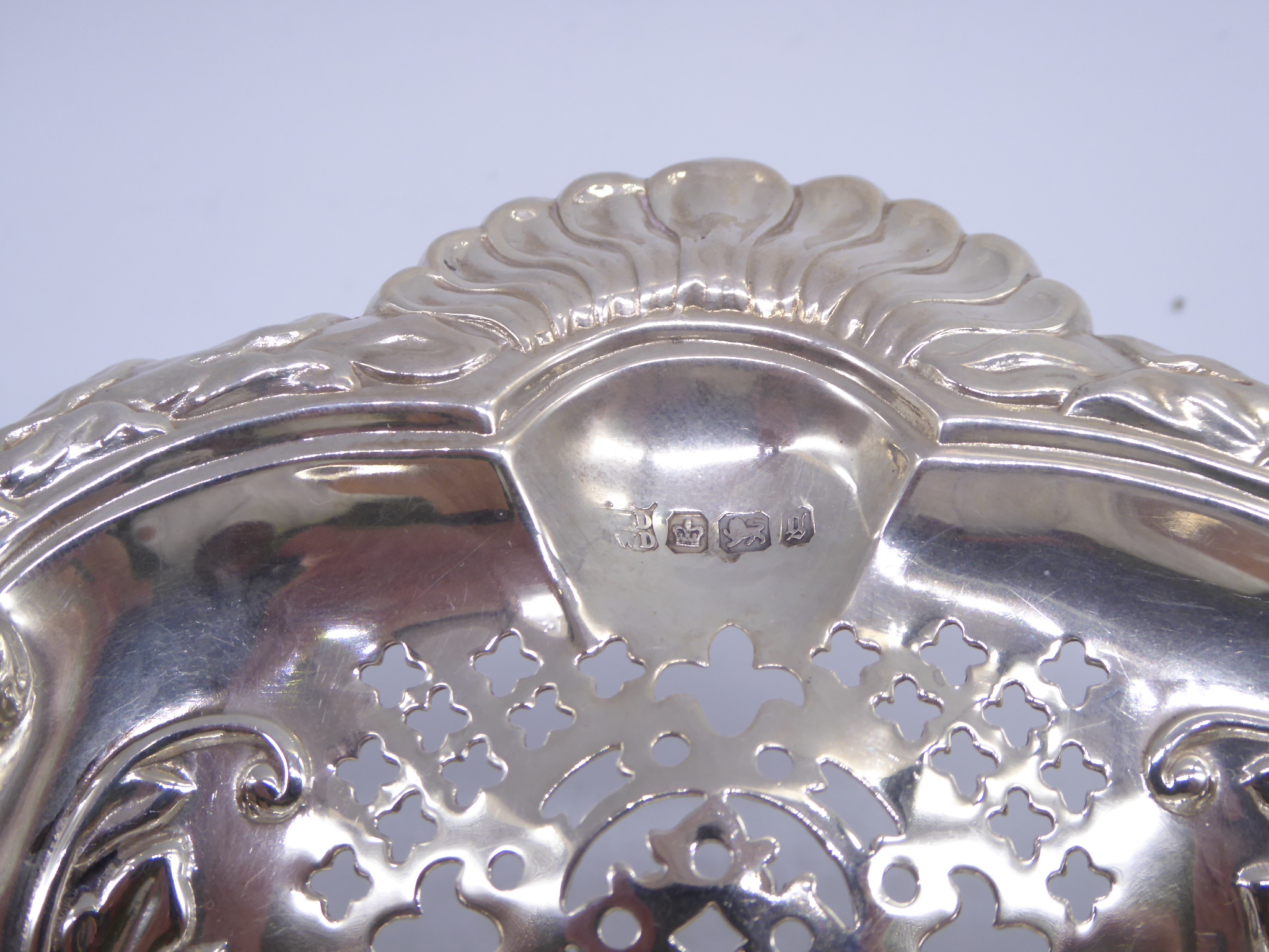 A large silver repousse embossed bonbon dish, hallmarked Sheffield 1899, maker, James Deakin & Sons, - Image 4 of 5