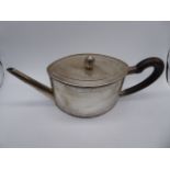 A Dutch silver teapot, Francois Marcus Simons, The Hague, approx 16.8oz, H.11cm