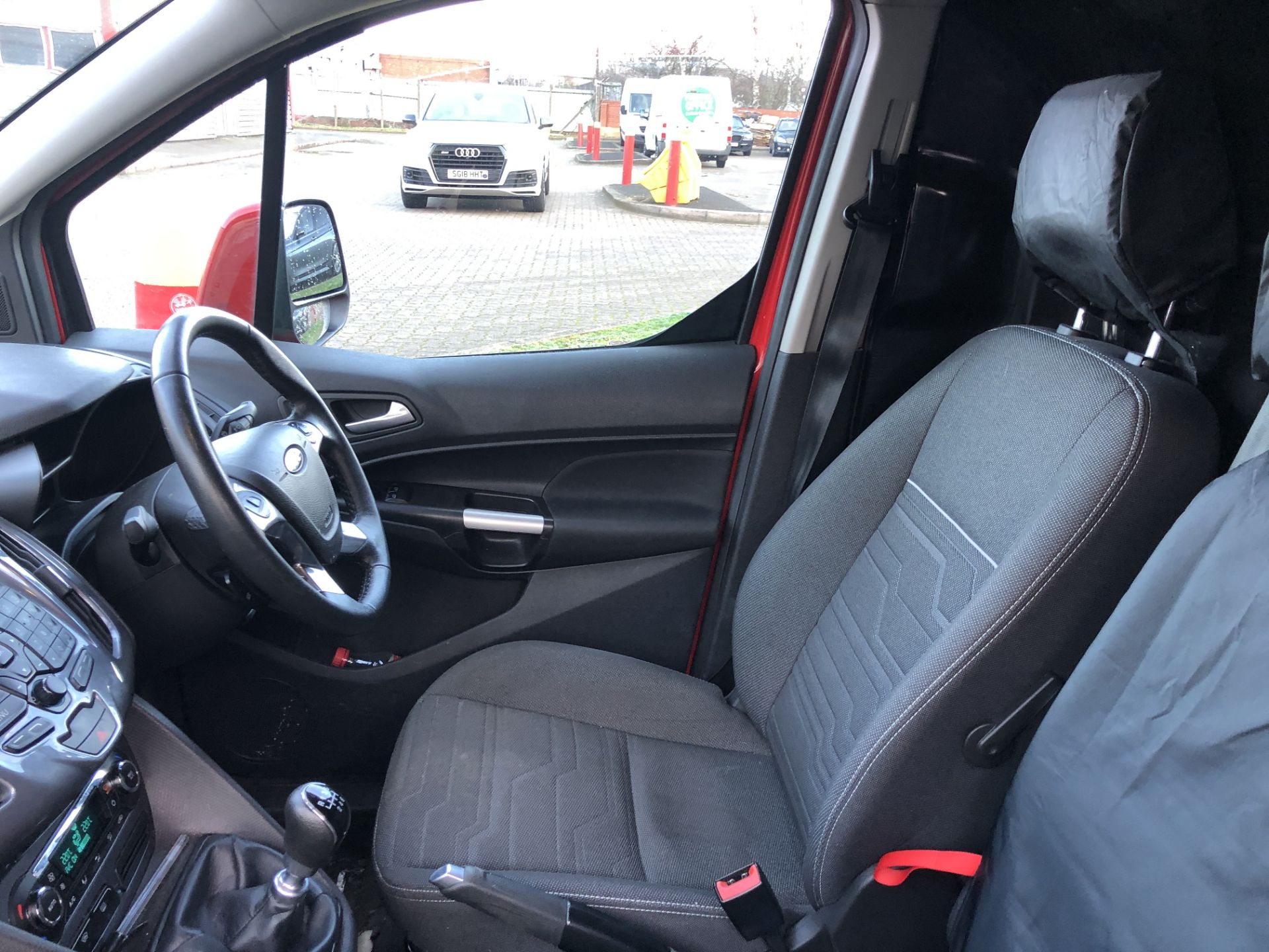 Ford Transit Connect 240 Limited, Red - Image 13 of 18