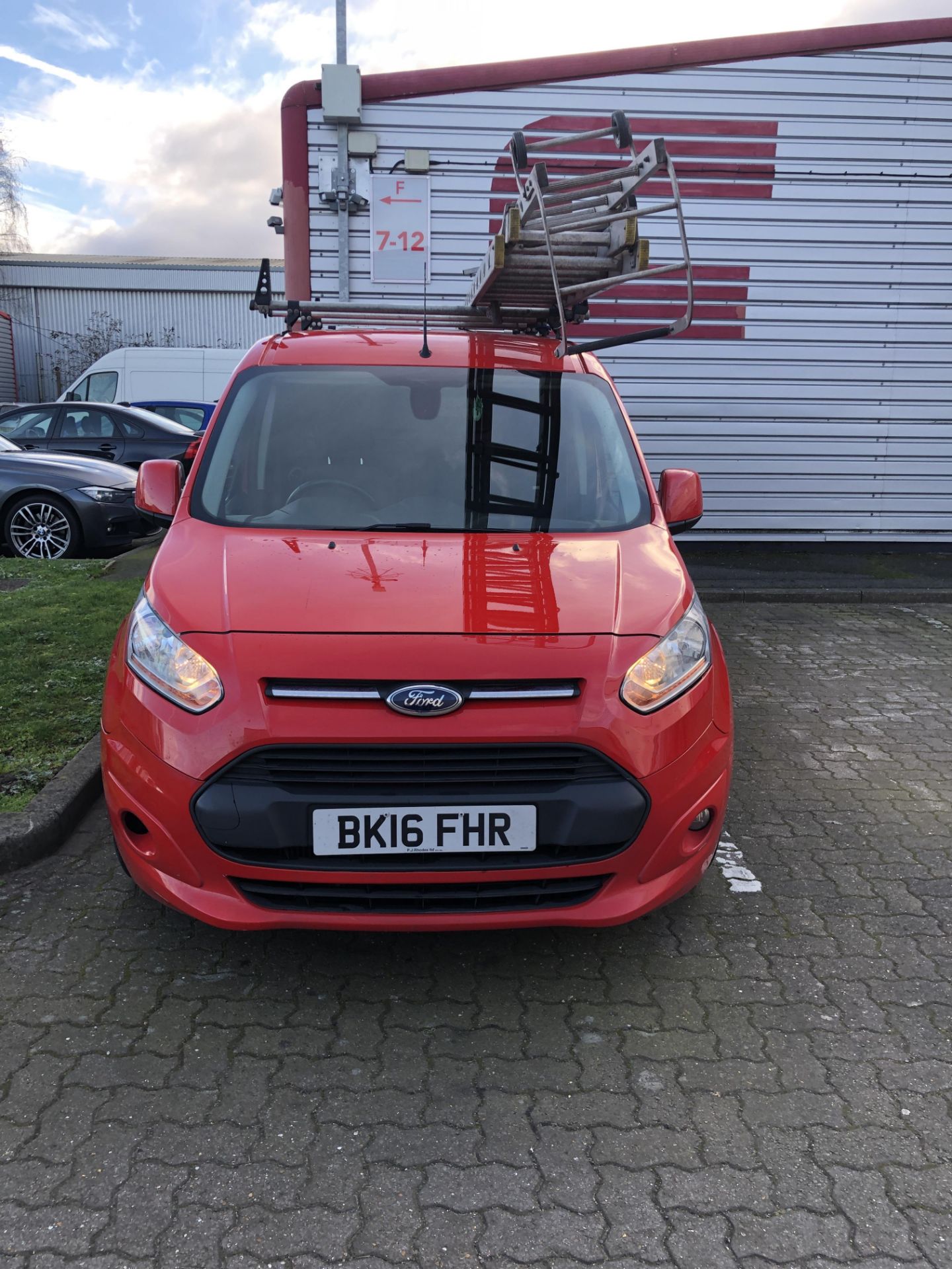 Ford Transit Connect 240 Limited, Red - Image 4 of 18