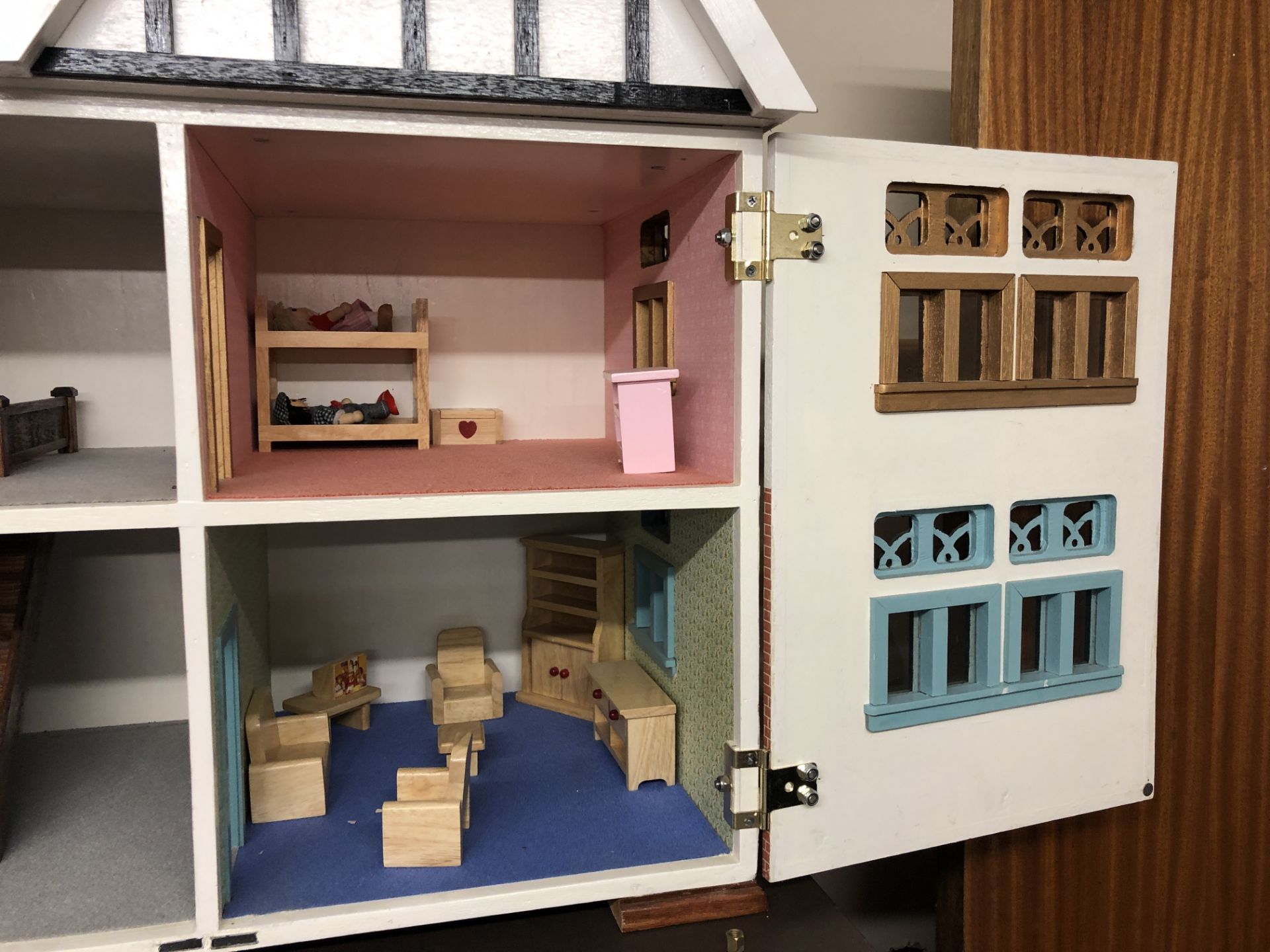 Wooden Dolls House - Image 7 of 7