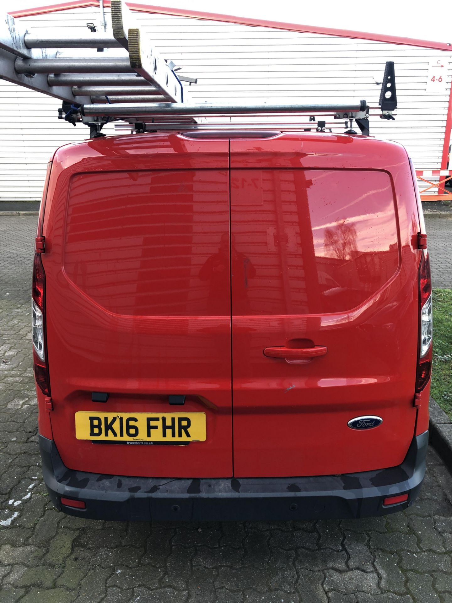 Ford Transit Connect 240 Limited, Red - Image 8 of 18