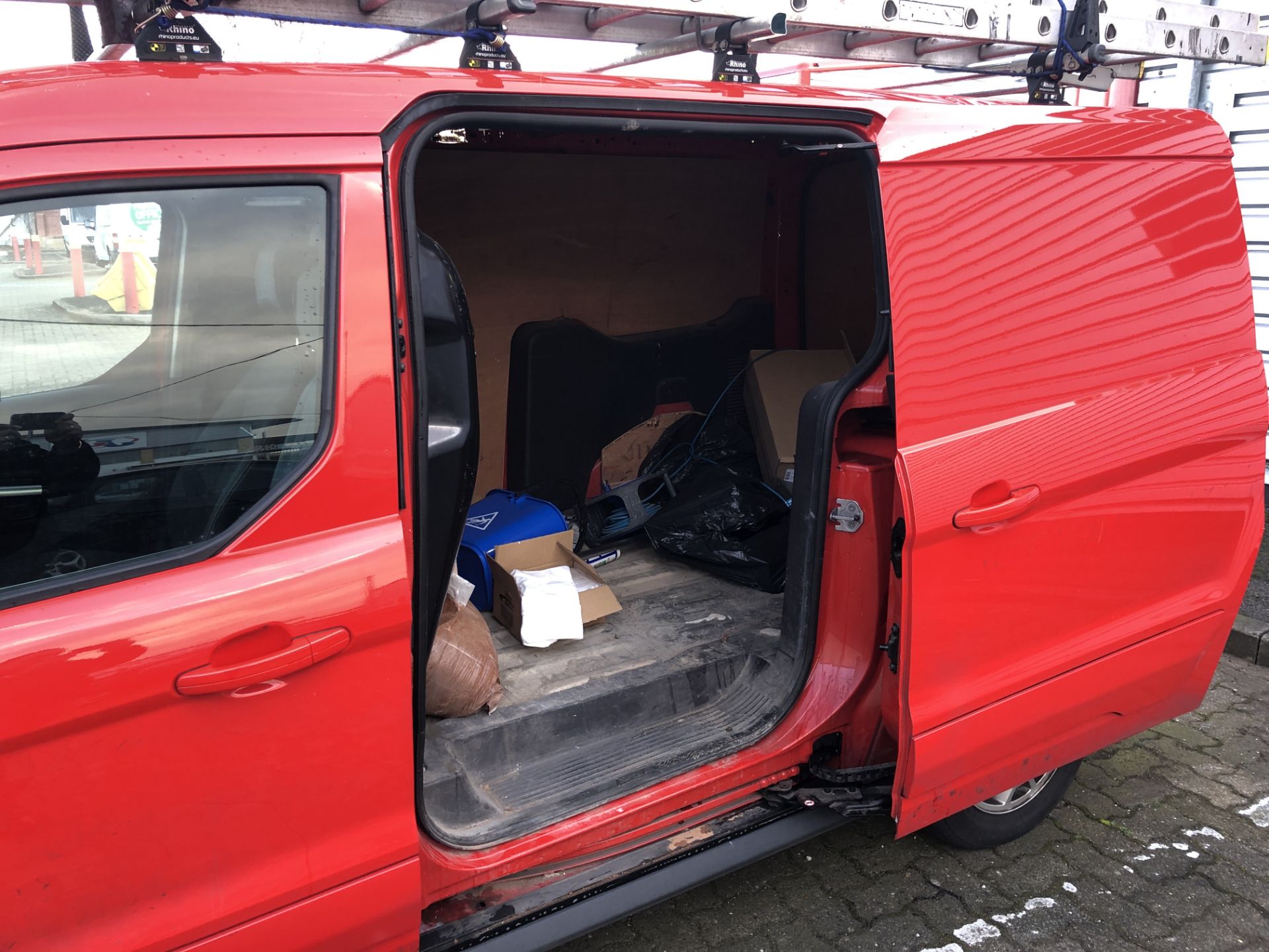 Ford Transit Connect 240 Limited, Red - Image 10 of 18