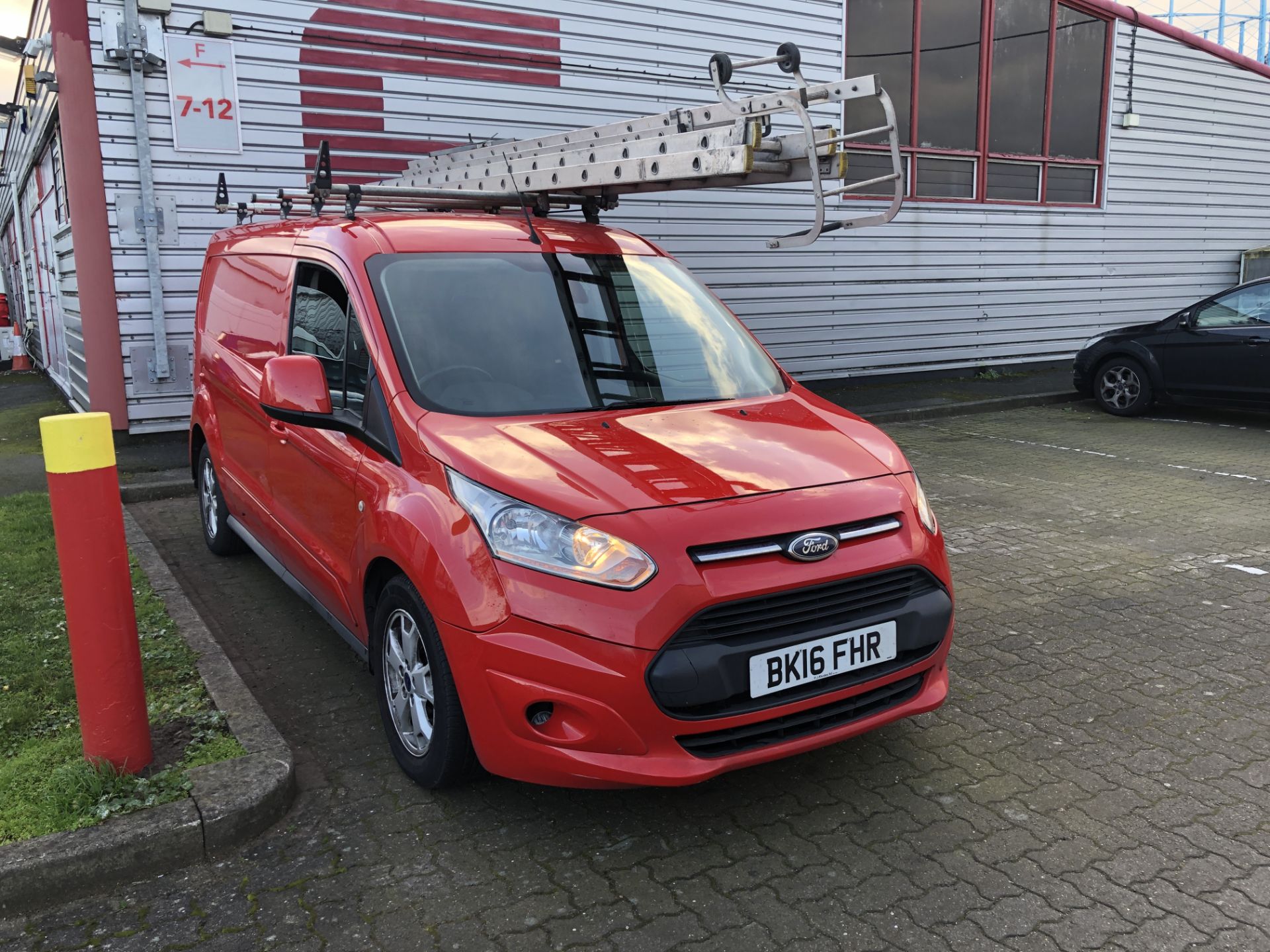 Ford Transit Connect 240 Limited, Red