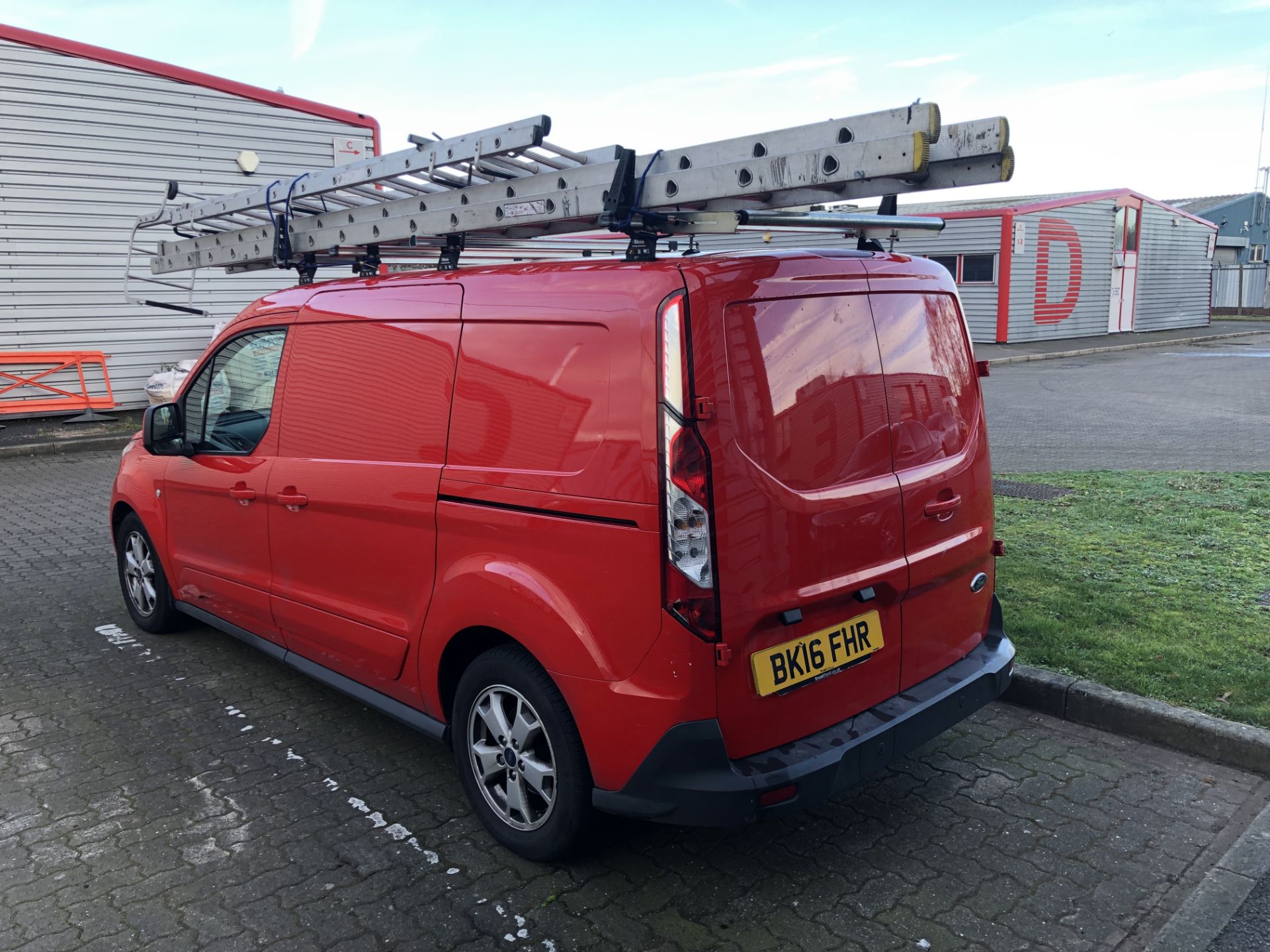 Ford Transit Connect 240 Limited, Red - Image 9 of 18