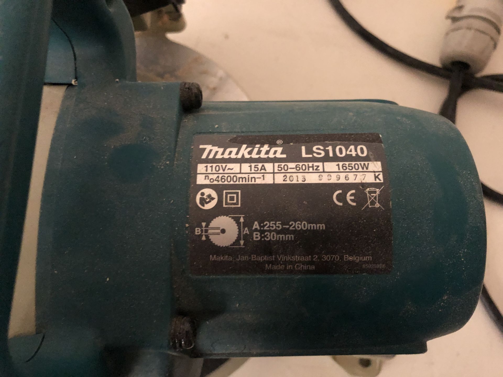 Matika LS1040 (2105) Saw 110v Serial No: 009677K (Please Note: Collection by appointment Tuesday - Image 2 of 6