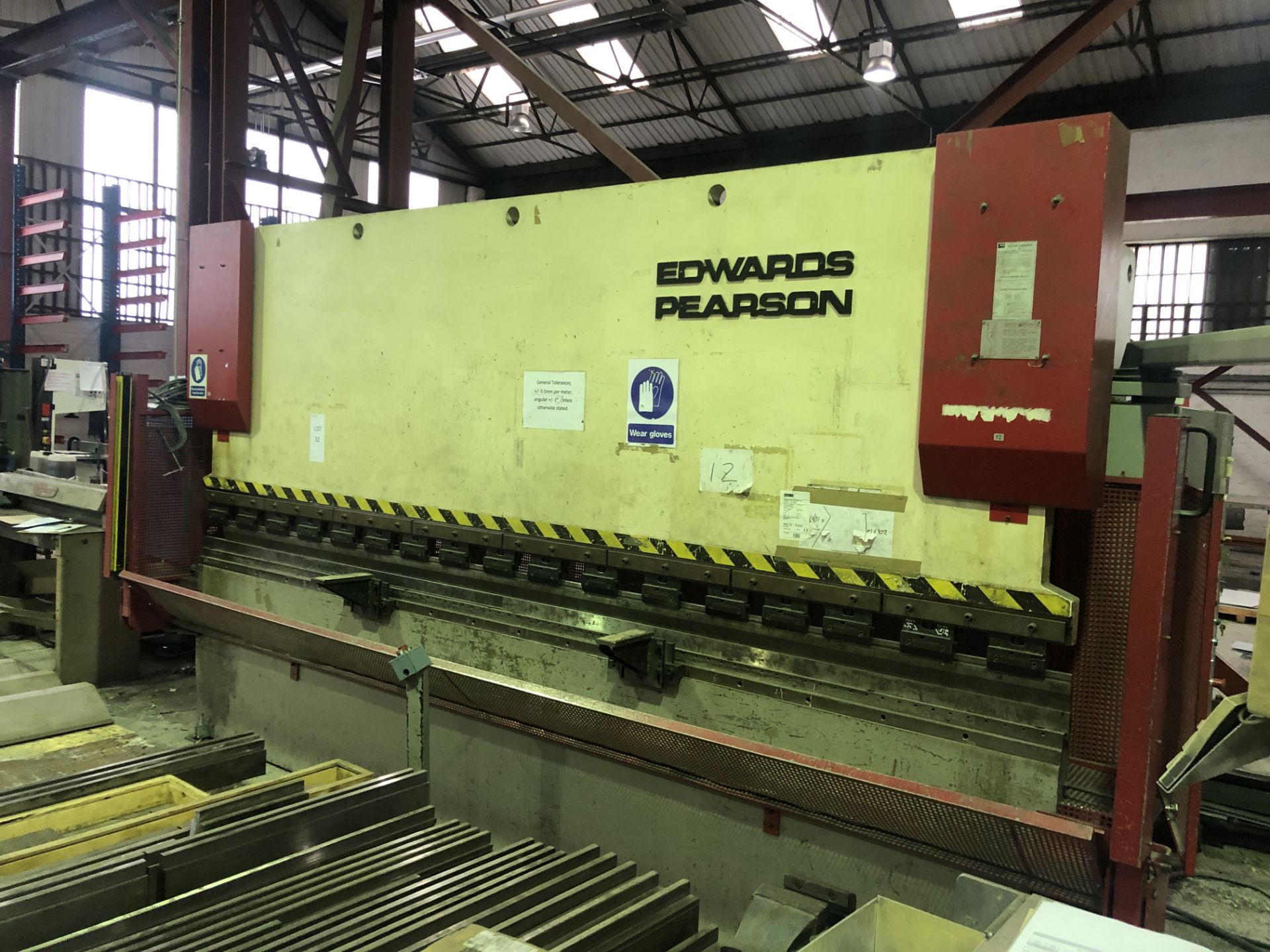 Edwards Pearson (1999) PR3 100/4100 CNC Press Brake Serial No: 99/150/005 F146 with Sick Light - Image 3 of 18