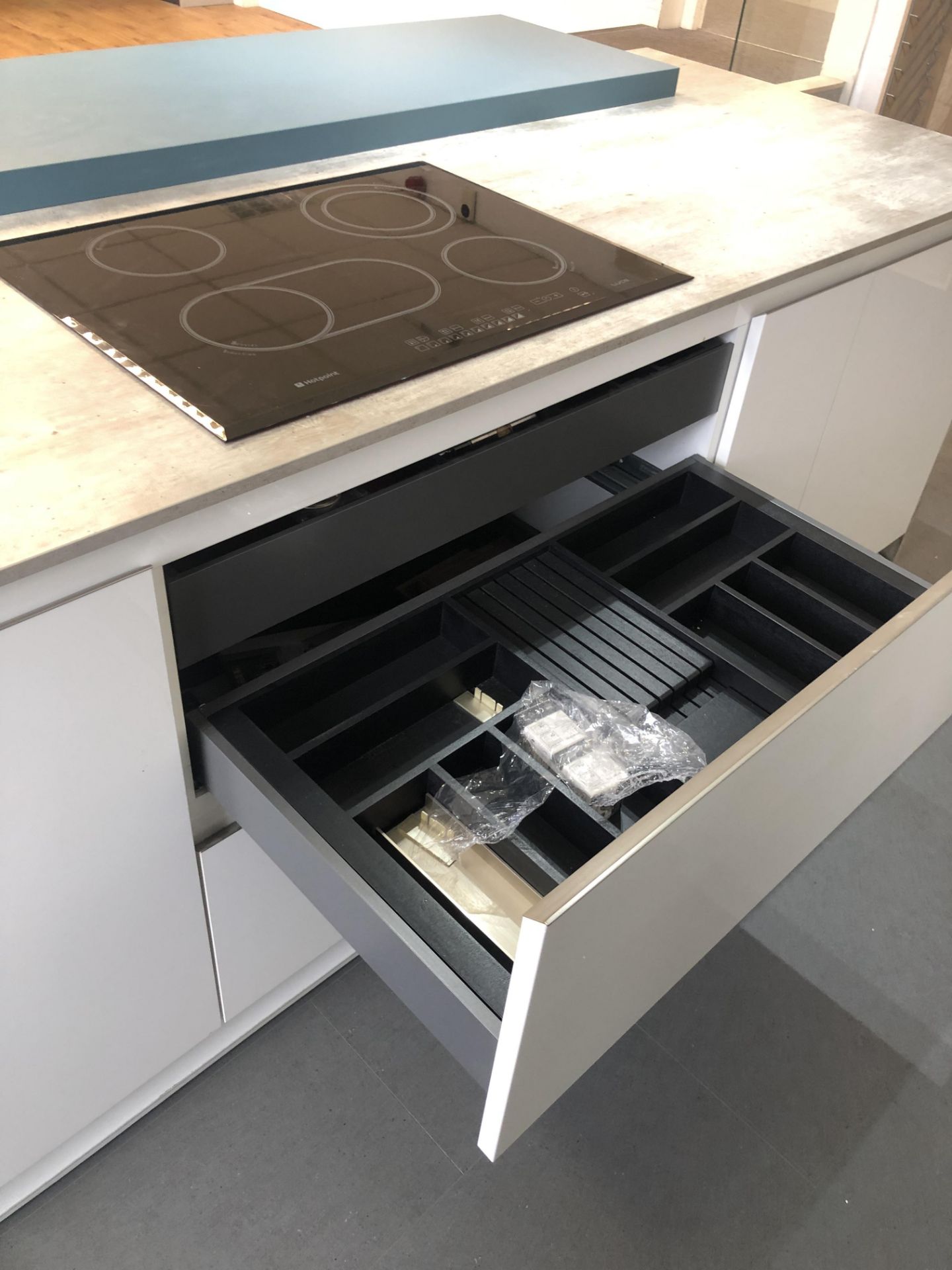 Display Kitchen with Appliances - Image 19 of 74