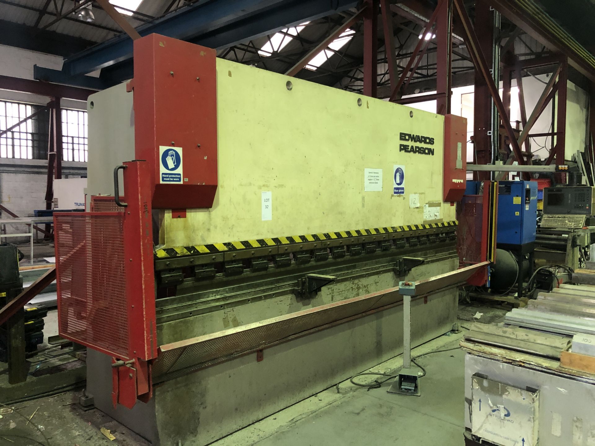 Edwards Pearson (1999) PR3 100/4100 CNC Press Brake Serial No: 99/150/005 F146 with Sick Light - Image 17 of 18