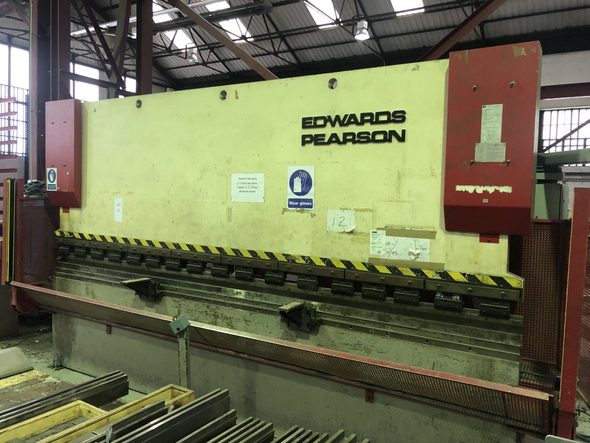 Edwards Pearson (1999) PR3 100/4100 CNC Press Brake Serial No: 99/150/005 F146 with Sick Light - Image 18 of 18