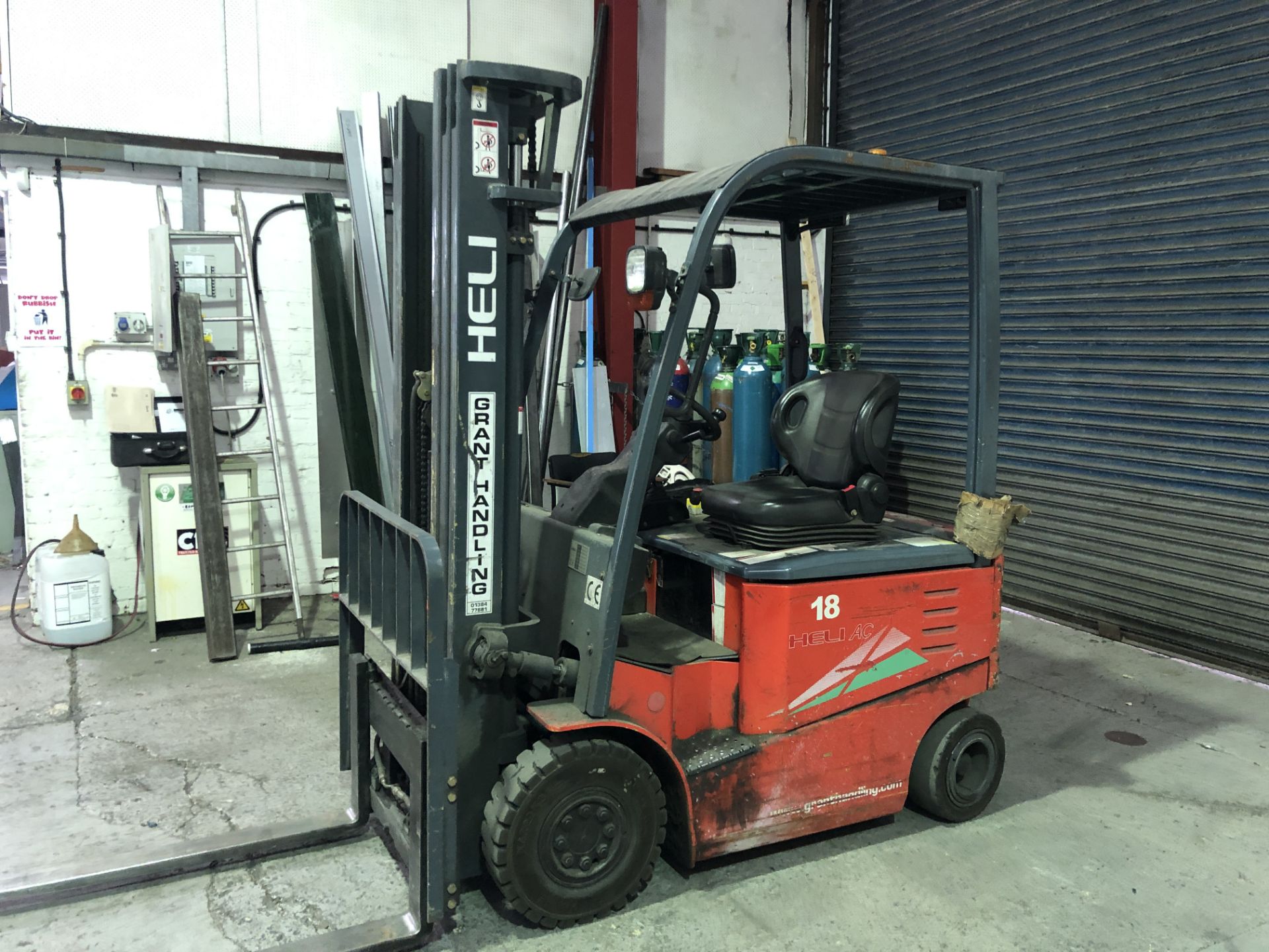 Heli FB18G Electric Fork Lift Truck (2015)Serial No: IF7025 1800KG. Lift Height 5m. 4049.1hrs - Image 6 of 16