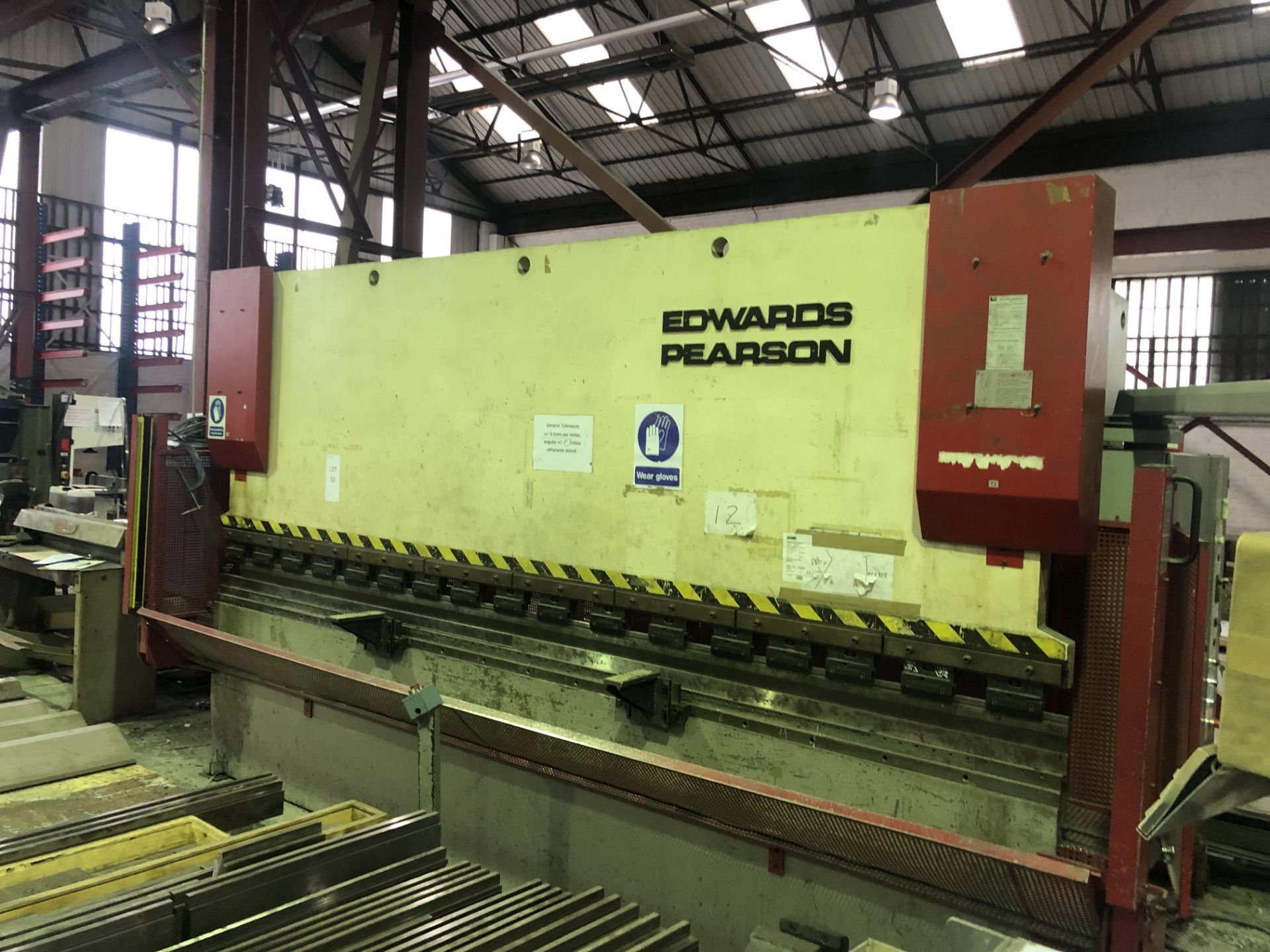 Edwards Pearson (1999) PR3 100/4100 CNC Press Brake Serial No: 99/150/005 F146 with Sick Light - Image 2 of 18