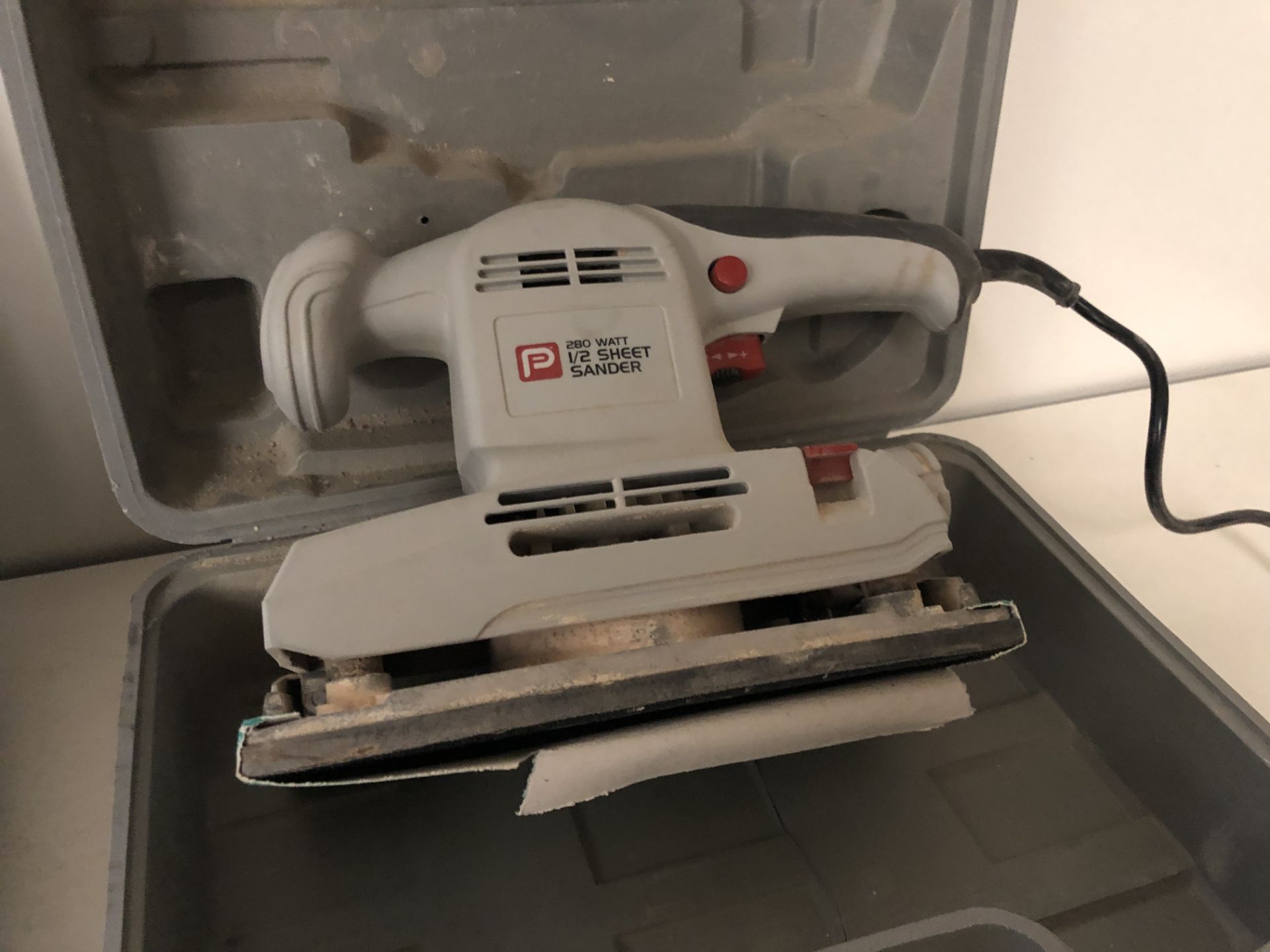 Borsch Hot Gun & Borsch Sheet Sander (Please Note: Collection by appointment Tuesday 26th March From - Image 5 of 7