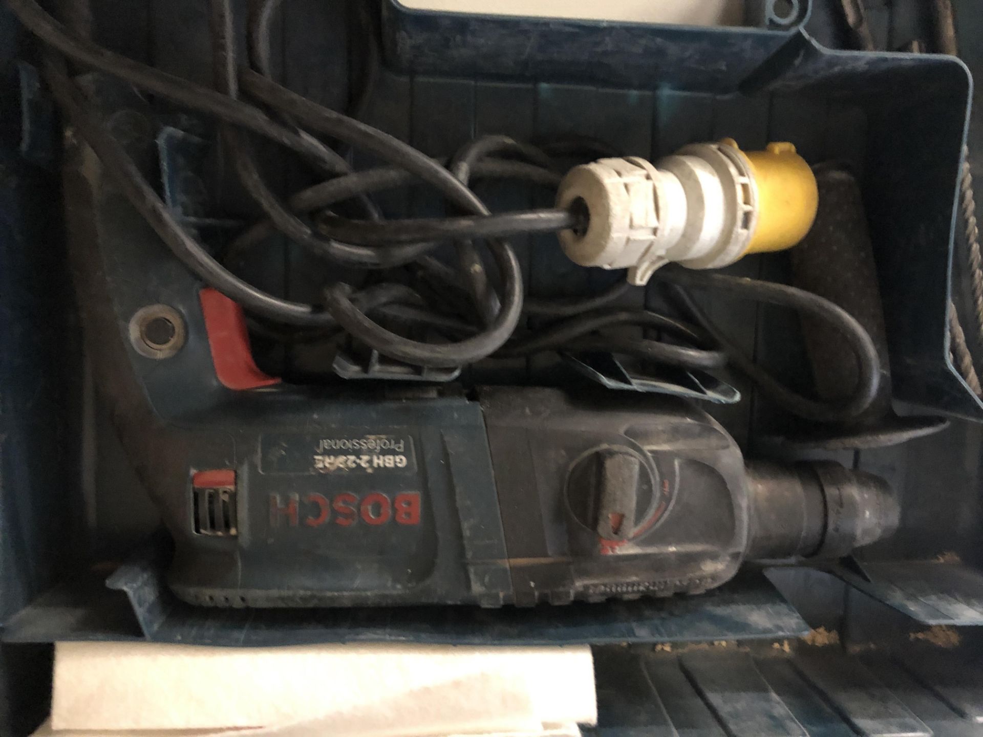 Borsch 110v SDS Drill GBH-2-23RE (Please Note: Collection by appointment Tuesday 26th March From - Image 2 of 8