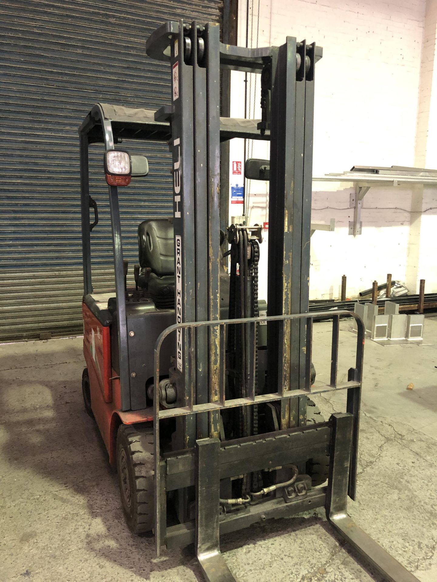 Heli FB18G Electric Fork Lift Truck (2015)Serial No: IF7025 1800KG. Lift Height 5m. 4049.1hrs - Image 2 of 16