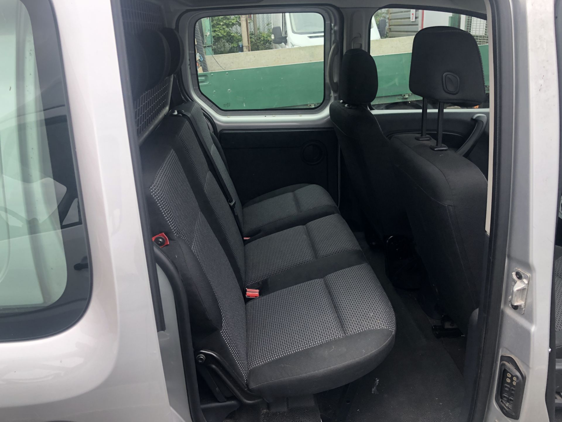 Mercedes Citan 111 CDI 1461cc 5 Speed Manual Dualiner Panel Van with Windows, Registration No. - Image 20 of 32