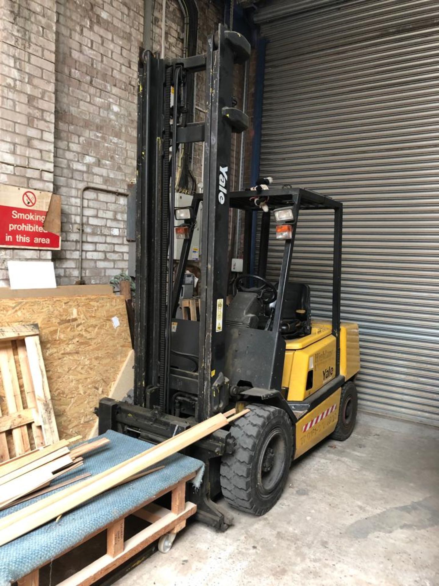 Yale GDP30TF Fork Lift Truck